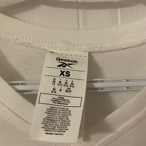 Reebok crop XS - Picture 3 of 3